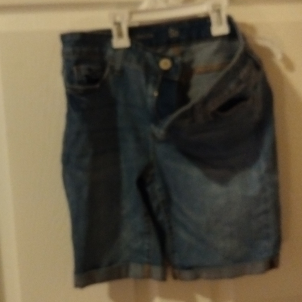 So shorts sz9